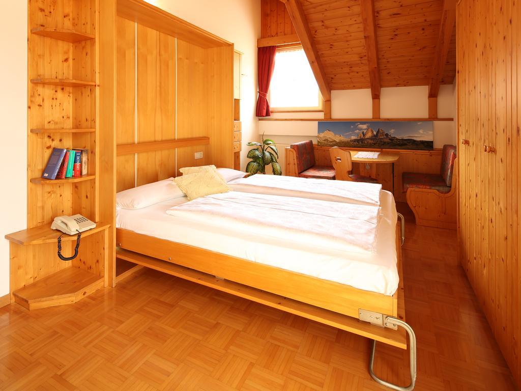 Residence Rose Innichen Zimmer foto